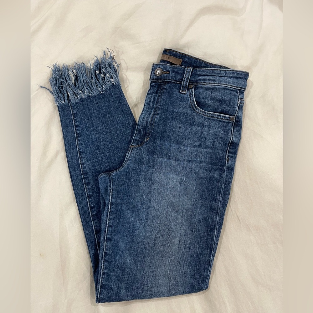 The Charlie High Rise Skinny Ankle Jean Size 28